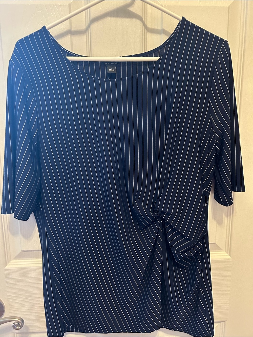 Ann Taylor Navy Pinstripe Twist-Front Short Sleeve Top NWT Size L